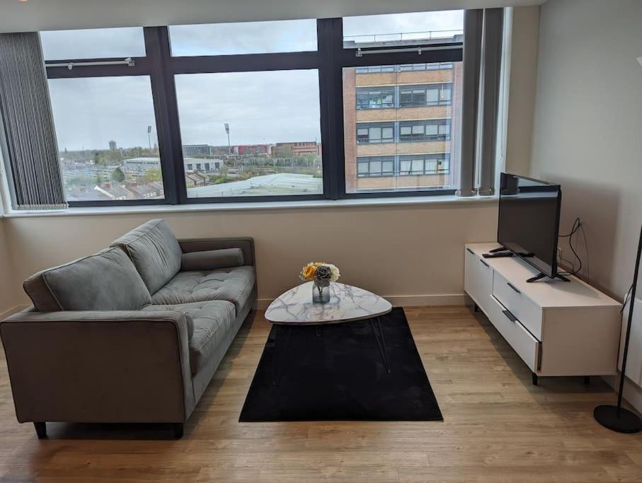 Lovely 1 Bed Apartment - Old Trafford Manchester Eksteriør bilde